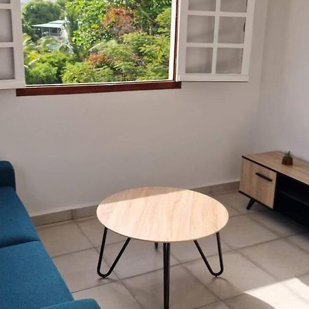Joli T2 En Bas De Villa Vue Jardin Et Mer Vieux-Habitants Exteriér fotografie